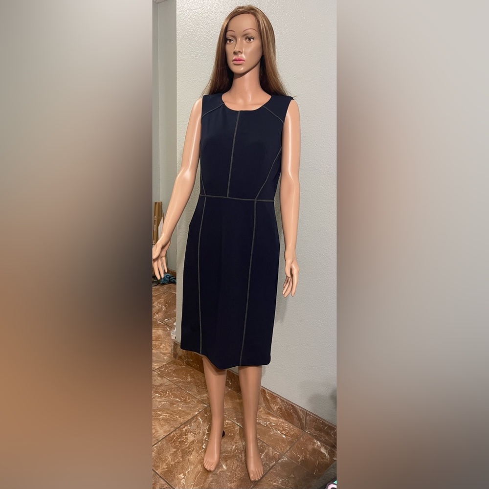 NWT TOMMY HILFIGER SIZE 10 NAVY BLUE